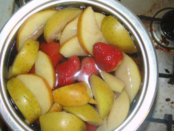 Компот из яблок: традиционные и оригинальные рецепты