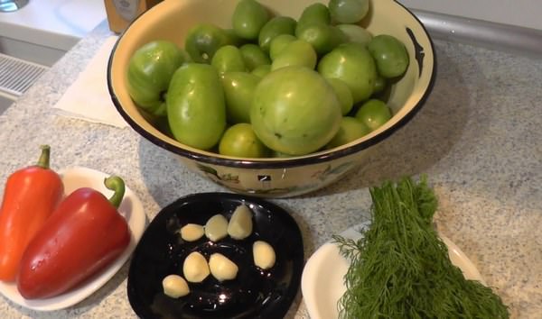 Маринованные зеленые помидоры: лучшие рецепты на зиму