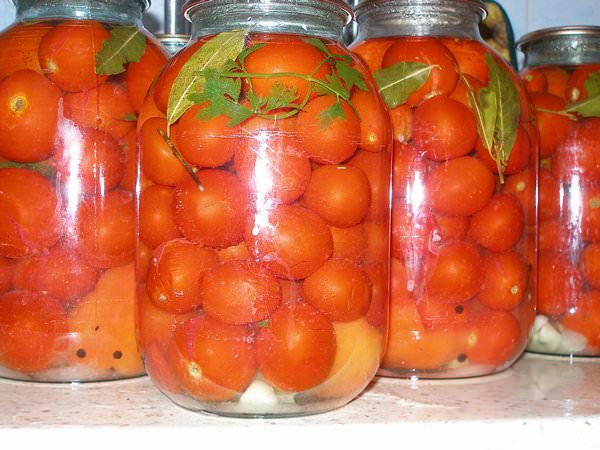 Маринованные помидоры на зиму: ТОП-6 превосходных рецептов