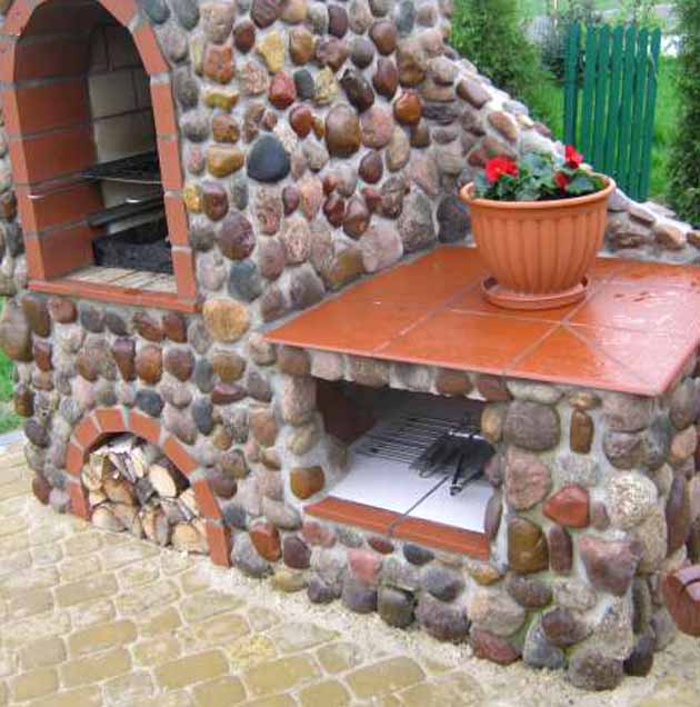 печка из камня на даче